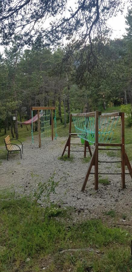 Camping La Chabannerie Hotel Saint-Martin-de-Clelles Exterior foto